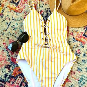 LA Hearts lace up one piece